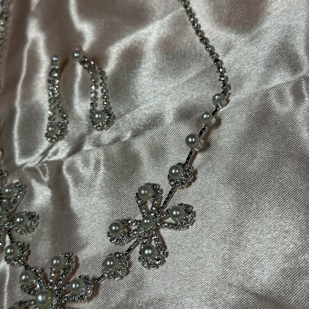 Flower Jewelry Set - Picture 6 of 6